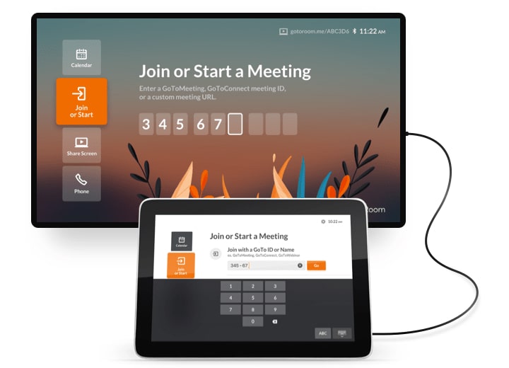 Interface do GoTo Room na tela de uma televisão junto com um controle sensível ao toque da Logitech.